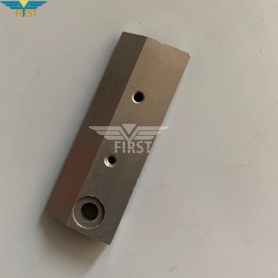 मार्टिनी 3214 सिलाई मशीन के लिए बुक स्टॉपर सिलाई मशीन के बाहरी स्टॉप के साथ सार्वभौमिक है।