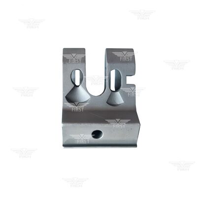 एस्टर 150/160 सिलाई मशीन सुई धारक और धागा गाइड क्रॉस मशीन धागा गाइड हेड पुराना मॉडल