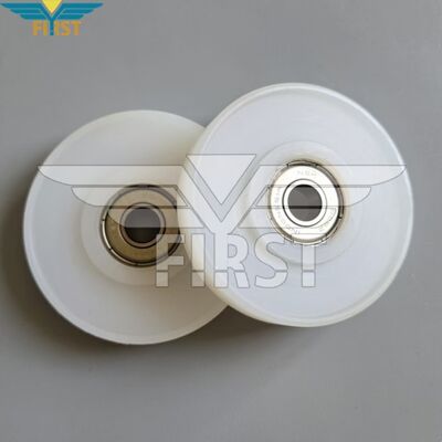 Martini 3214/3215 Sewing Machine With T-Shaped White Rubber Wheel